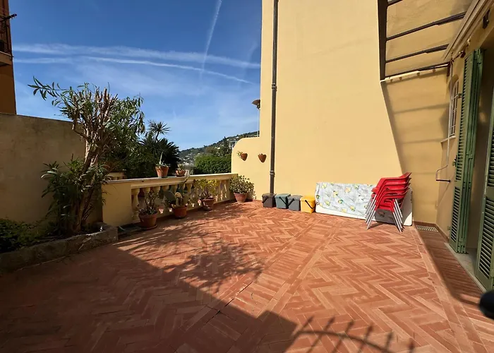 La Al Mare Apartment *