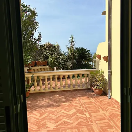 La Al Mare Apartment