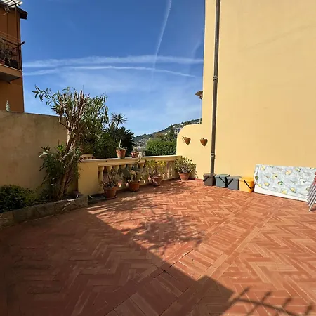La Al Mare Lägenhet Ospedaletti